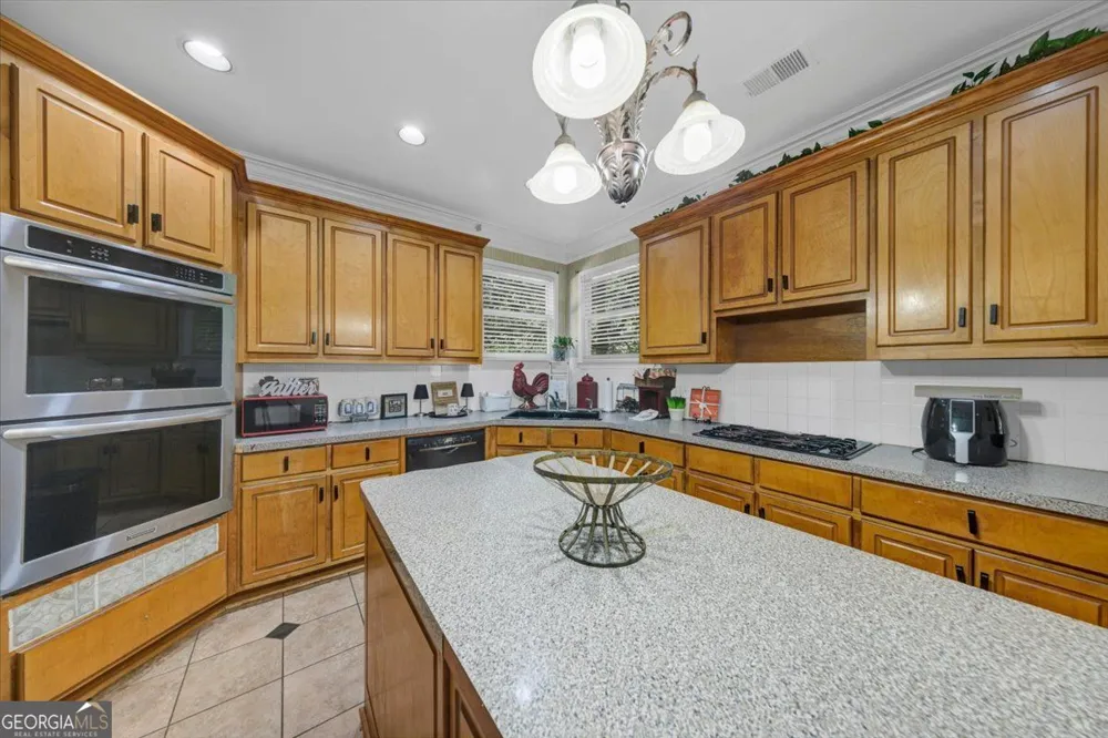 4572 Lionshead CIR Lithonia, GA 30038