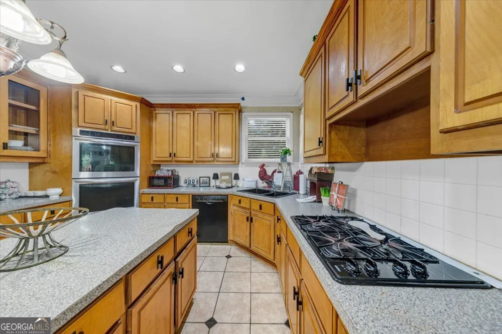 4572 Lionshead CIR Lithonia, GA 30038