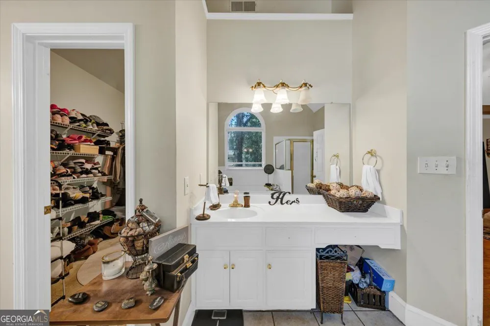 4572 Lionshead CIR Lithonia, GA 30038