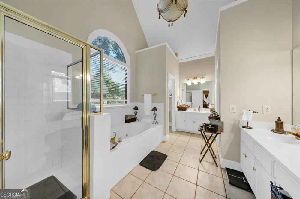 4572 Lionshead CIR Lithonia, GA 30038