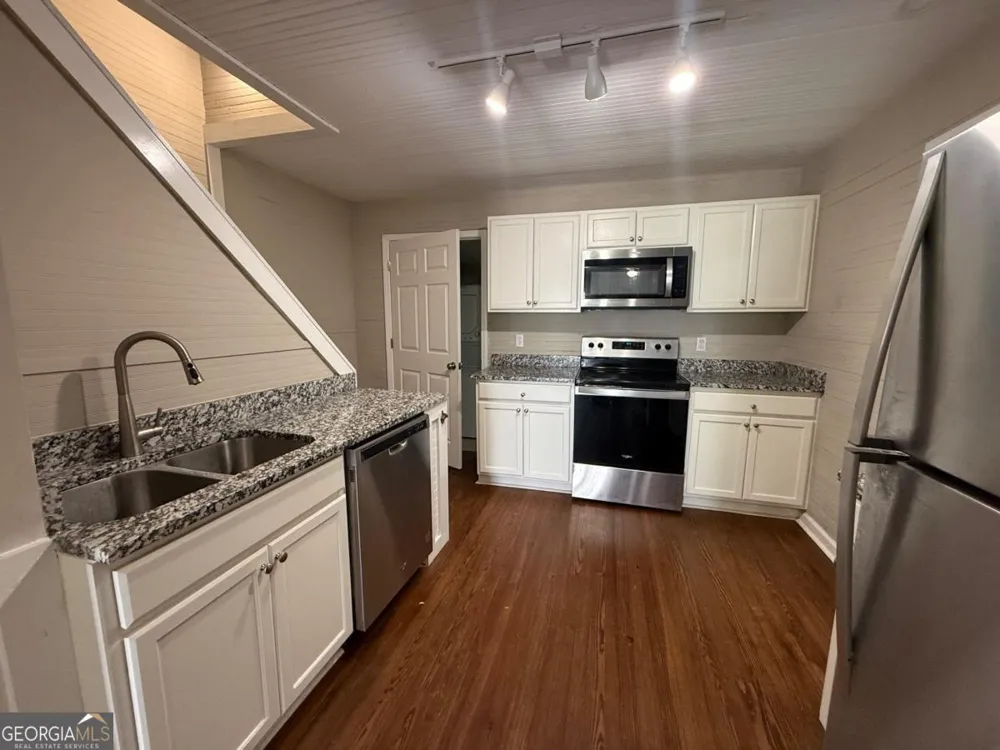 22 Quarry ST Gainesville, GA 30501