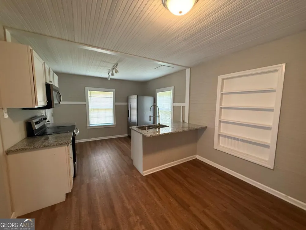28 Quarry ST Gainesville, GA 30501
