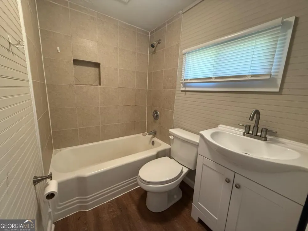 28 Quarry ST Gainesville, GA 30501