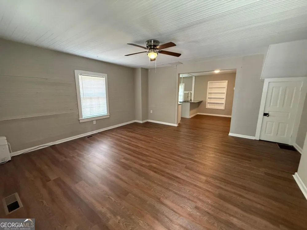 28 Quarry ST Gainesville, GA 30501