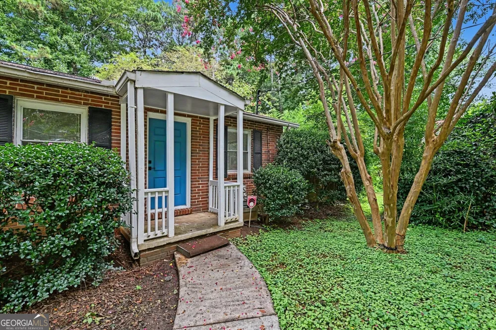 1868 Robinhill CT Tucker, GA 30084