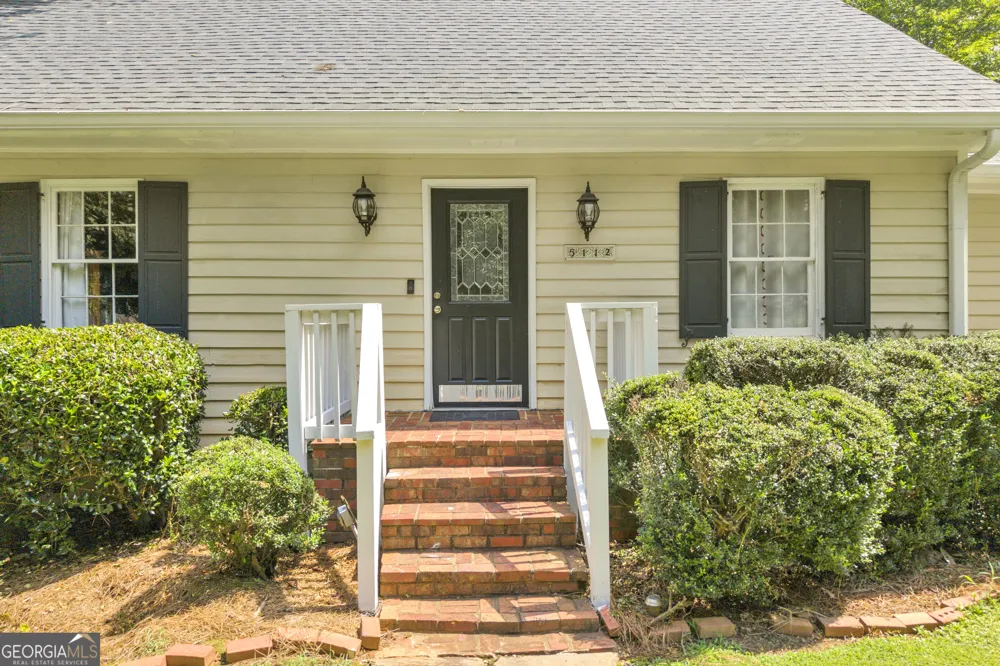 5112 Kurt LN SW Conyers, GA 30094