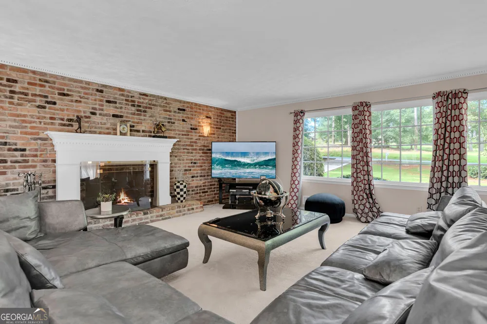 5112 Kurt LN SW Conyers, GA 30094