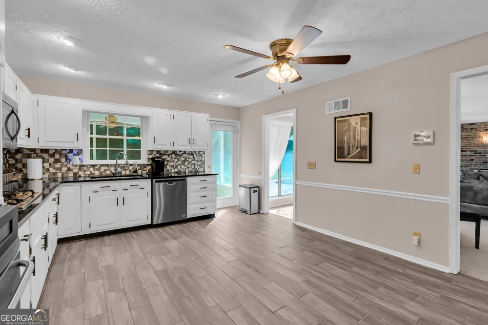 5112 Kurt LN SW Conyers, GA 30094