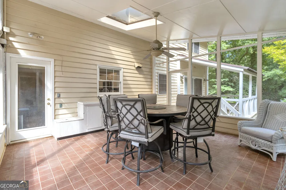 5112 Kurt LN SW Conyers, GA 30094