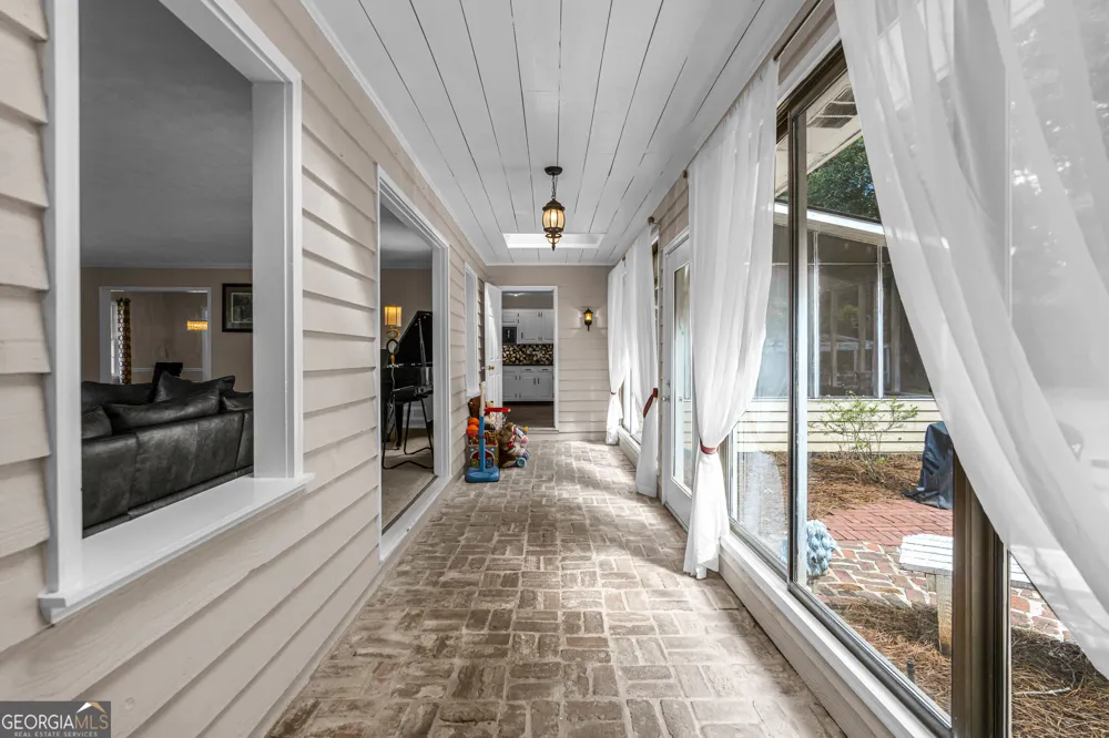 5112 Kurt LN SW Conyers, GA 30094