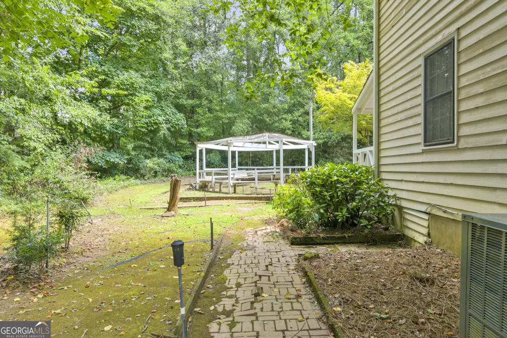 5112 Kurt LN SW Conyers, GA 30094