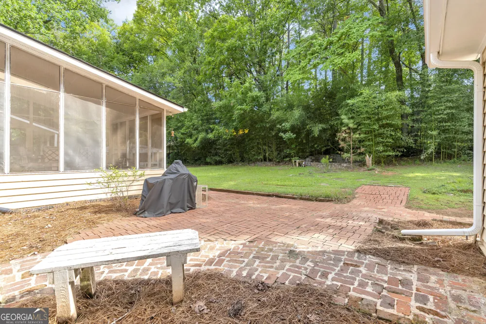 5112 Kurt LN SW Conyers, GA 30094
