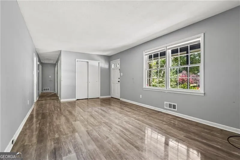 4176 Indian Forest RD Stone Mountain, GA 30083