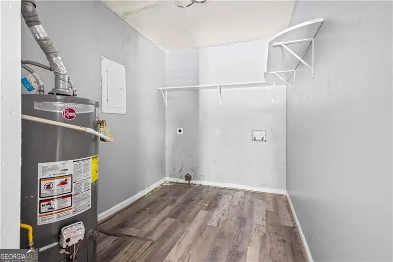 4176 Indian Forest RD Stone Mountain, GA 30083