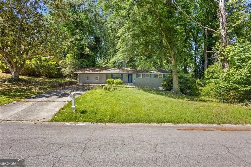 4176 Indian Forest RD Stone Mountain, GA 30083