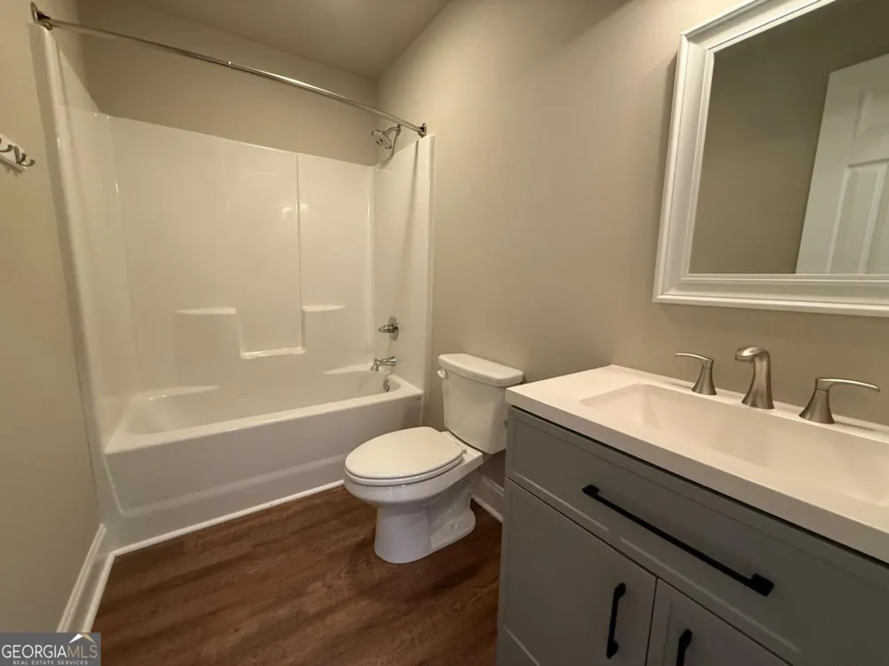 5915 Maiden LN Lula, GA 30554