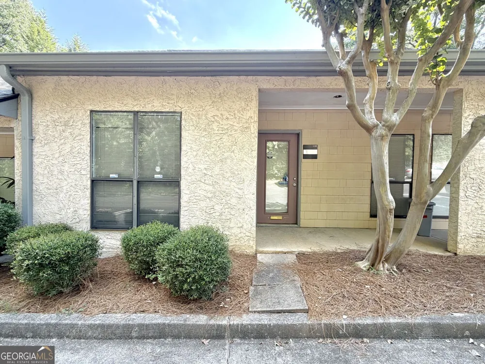 875 Old Roswell RD Roswell, GA 30076