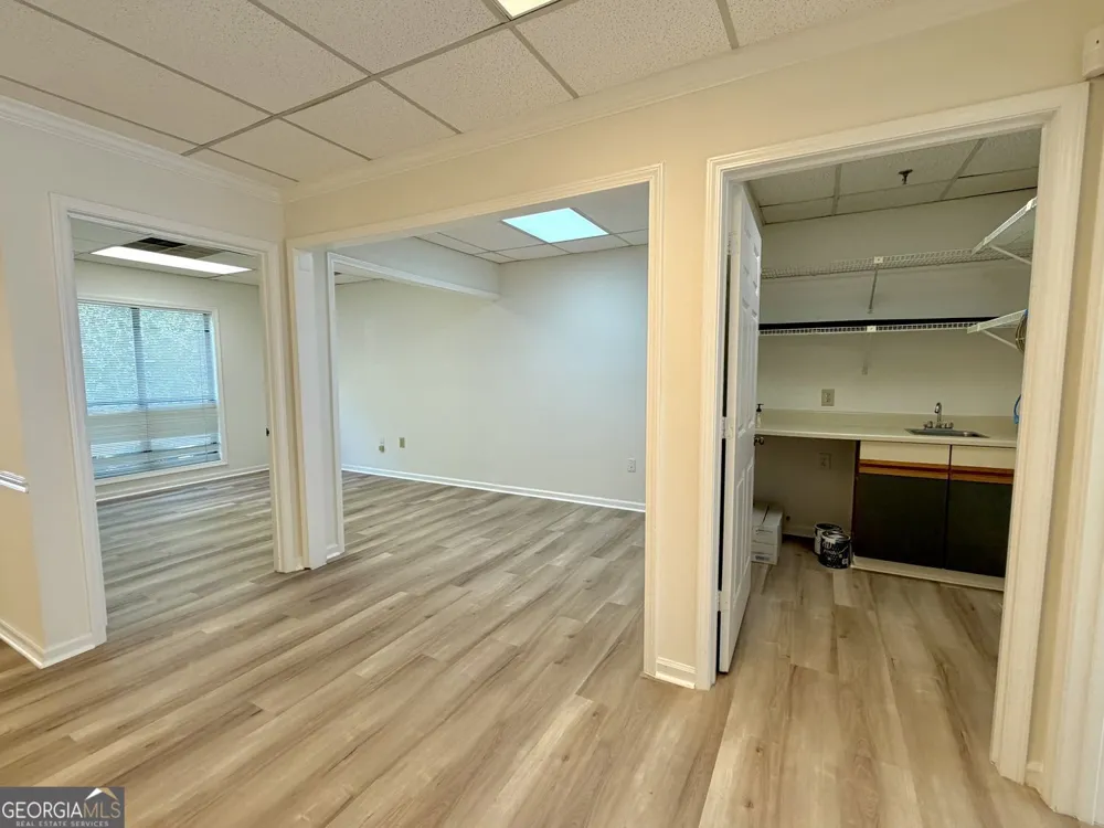 875 Old Roswell RD Roswell, GA 30076