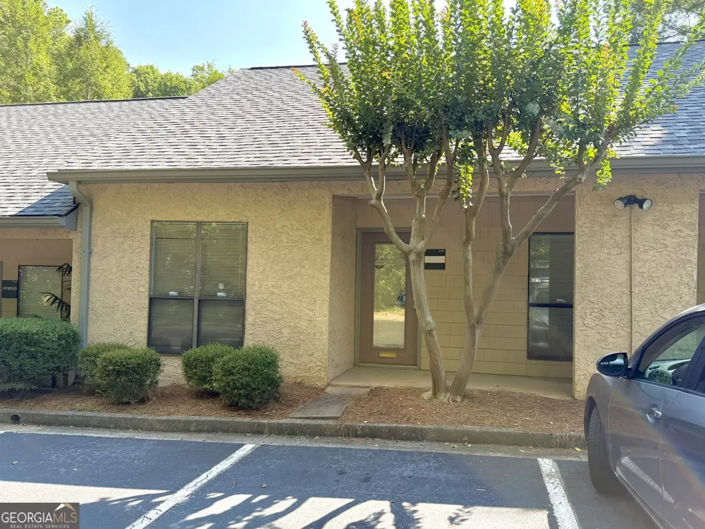 875 Old Roswell RD Roswell, GA 30076