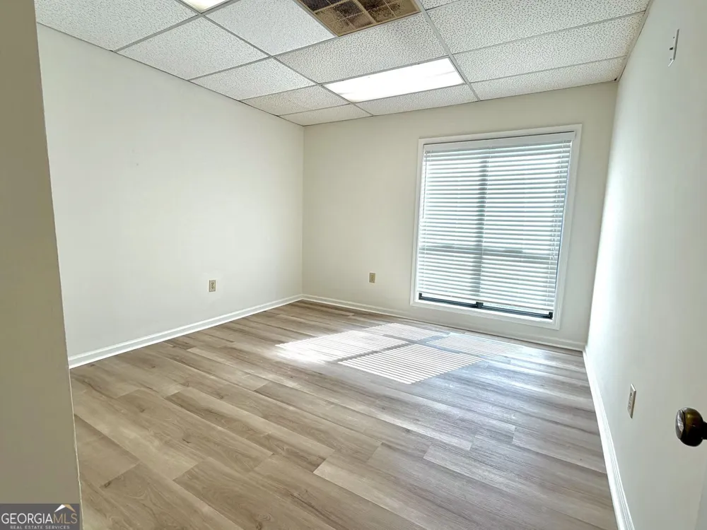 875 Old Roswell RD Roswell, GA 30076