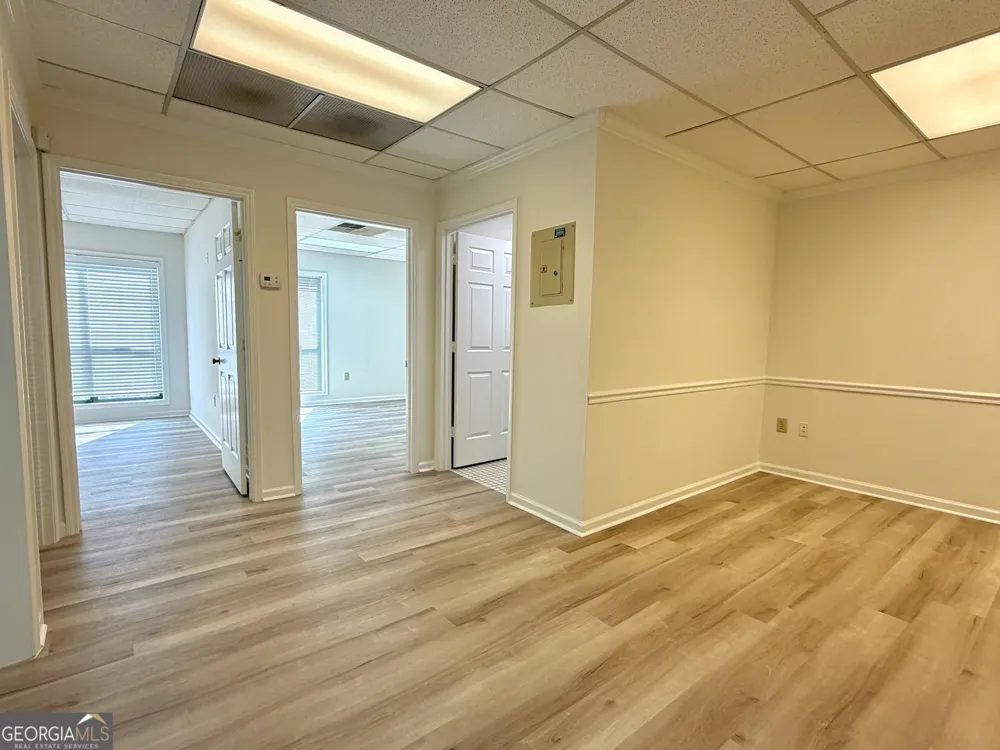 875 Old Roswell RD Roswell, GA 30076