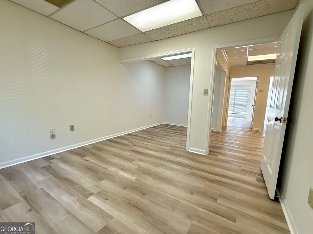 875 Old Roswell RD Roswell, GA 30076