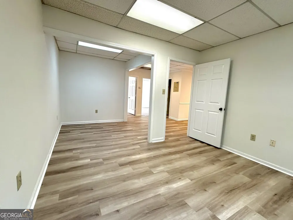 875 Old Roswell RD Roswell, GA 30076