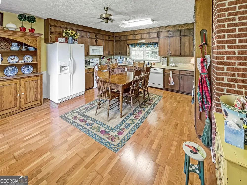 7650 Rico RD Chattahoochee Hills, GA 30268