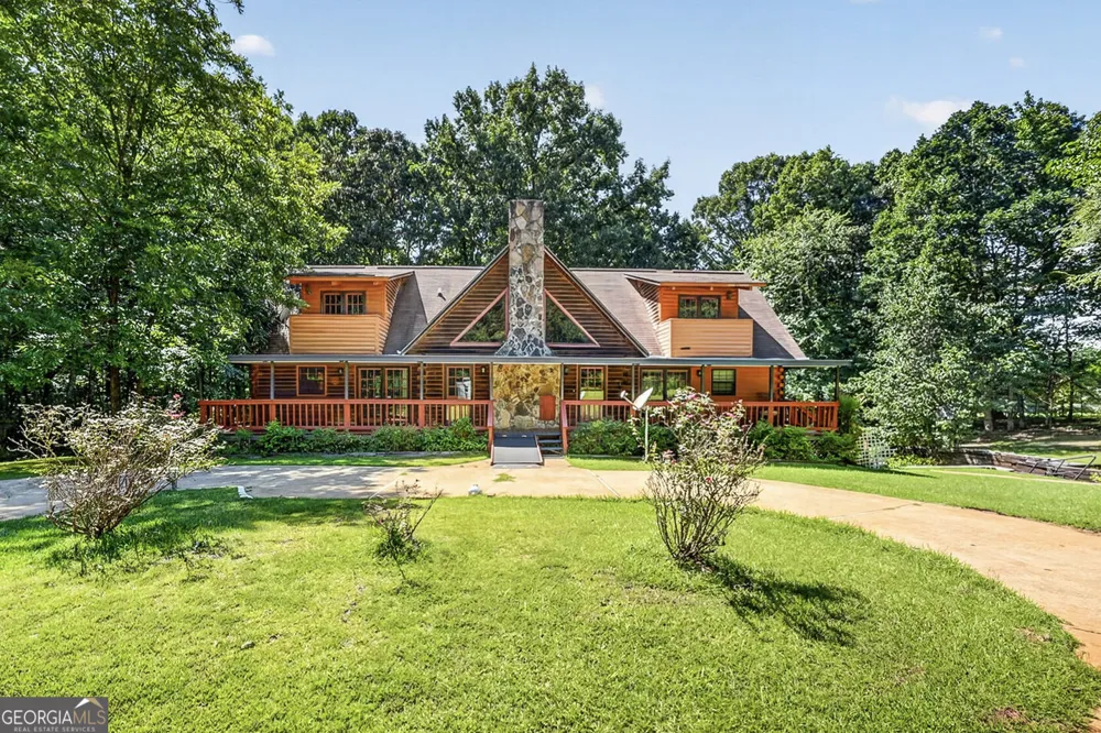 793 Pyne RD LaGrange, GA 30240