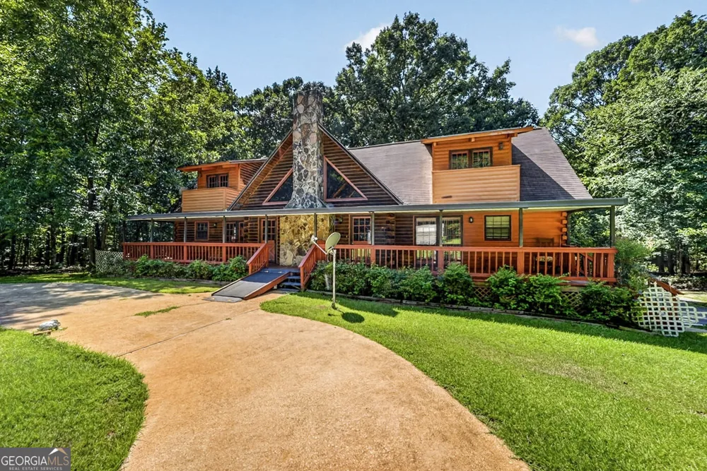 793 Pyne RD LaGrange, GA 30240