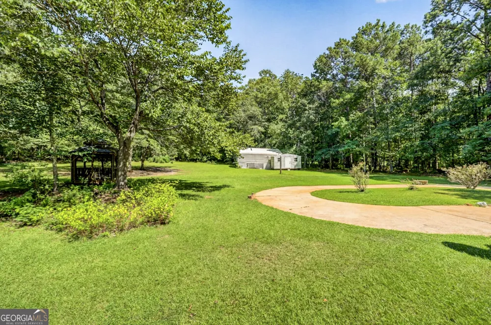 793 Pyne RD LaGrange, GA 30240