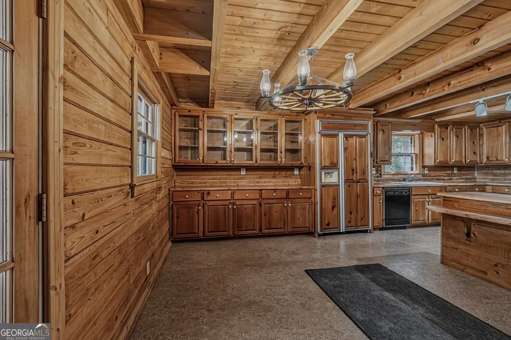 793 Pyne RD LaGrange, GA 30240