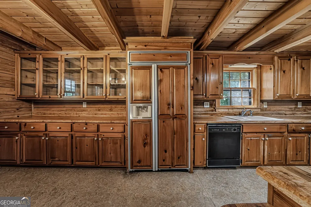 793 Pyne RD LaGrange, GA 30240