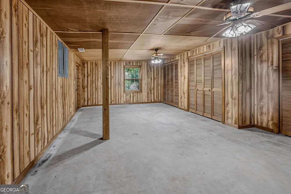 793 Pyne RD LaGrange, GA 30240