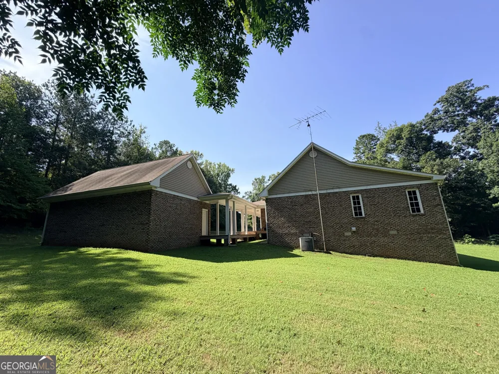 161 Mount Bethel RD Commerce, GA 30530