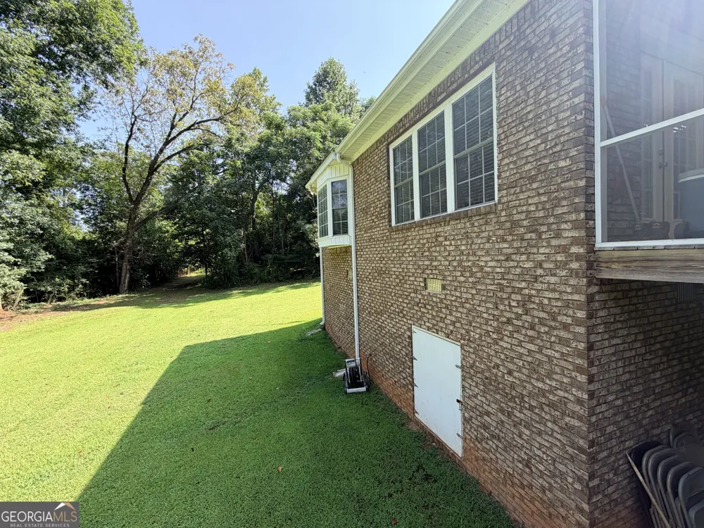 161 Mount Bethel RD Commerce, GA 30530