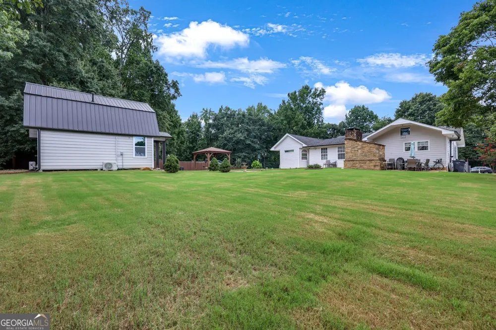 569 Garner WAY NW Lilburn, GA 30047