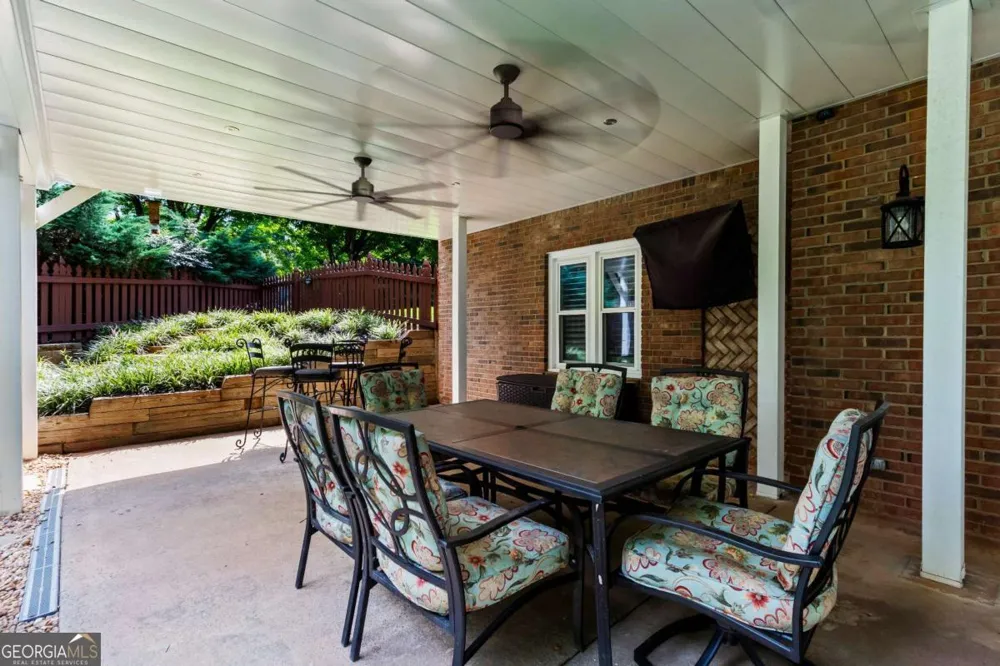 8325 Riverbirch DR Roswell, GA 30076