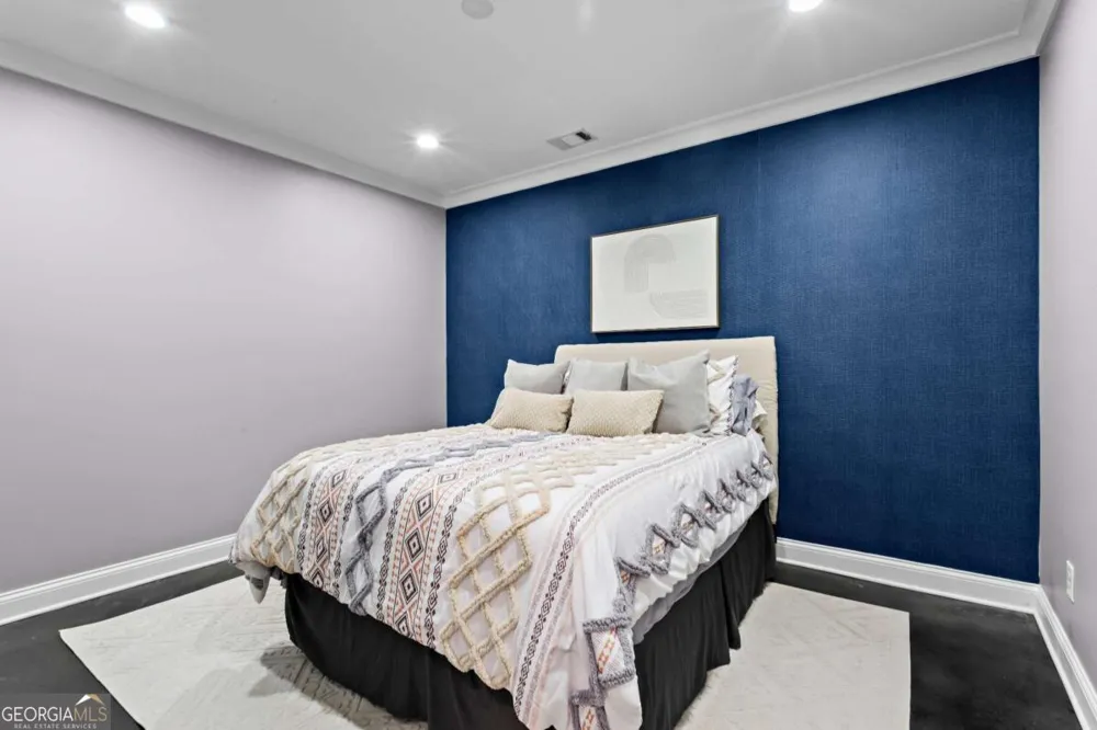 8325 Riverbirch DR Roswell, GA 30076