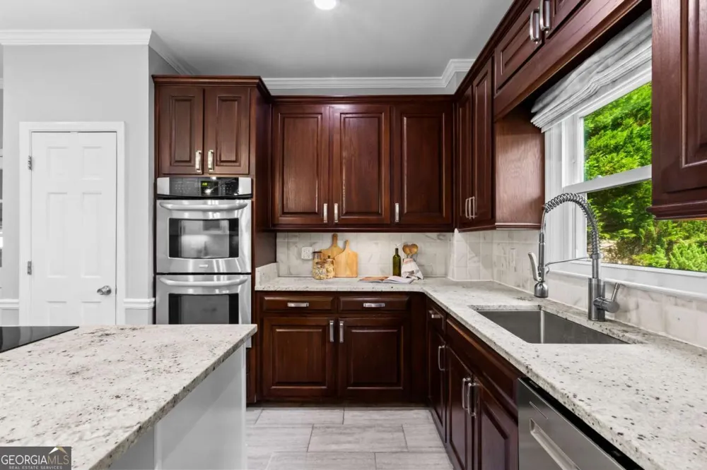 8325 Riverbirch DR Roswell, GA 30076