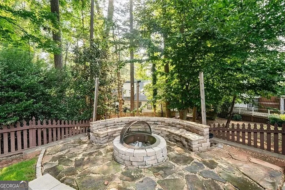 8325 Riverbirch DR Roswell, GA 30076