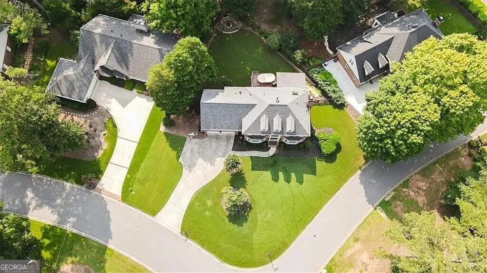 8325 Riverbirch DR Roswell, GA 30076