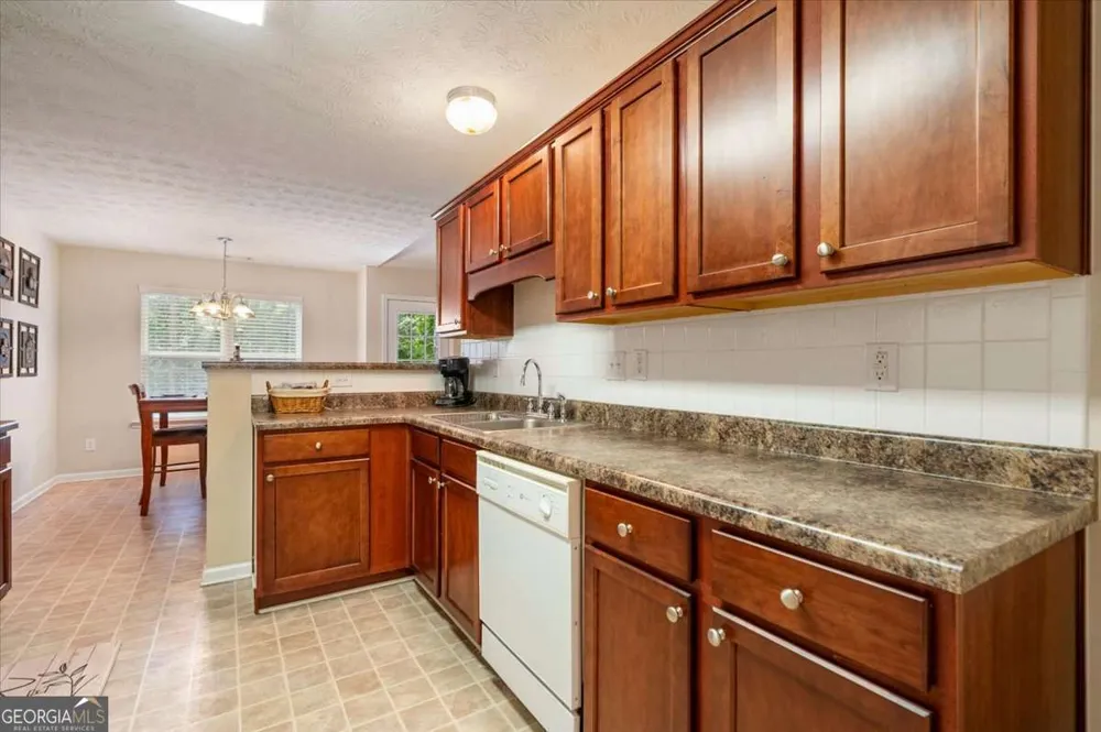 413 Tori DR Winder, GA 30680