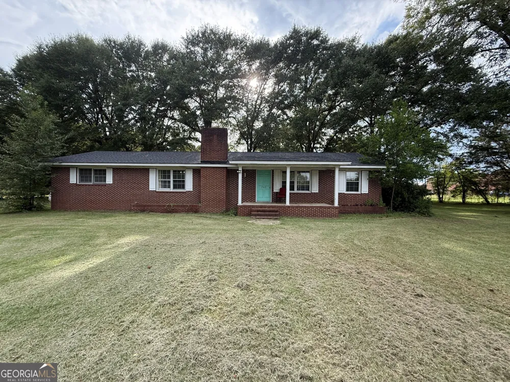 703 N 3rd ST Vienna, GA 31092