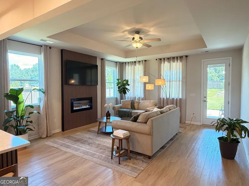 143 Grand Meadows DR Hoschton, GA 30548