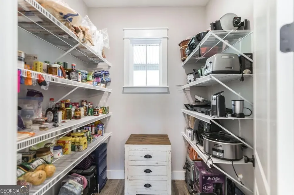 665 Edge RD Forsyth, GA 31029