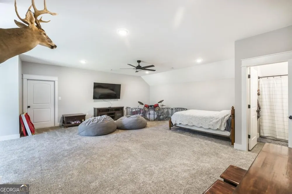 665 Edge RD Forsyth, GA 31029
