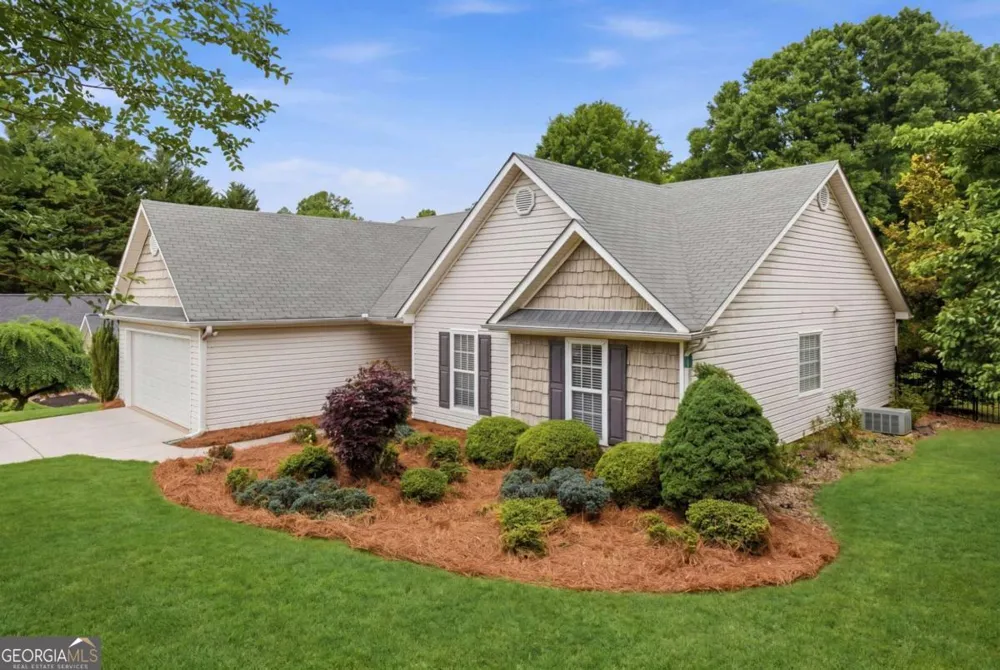 8790 Baycreek Ln Gainesville, GA 30506