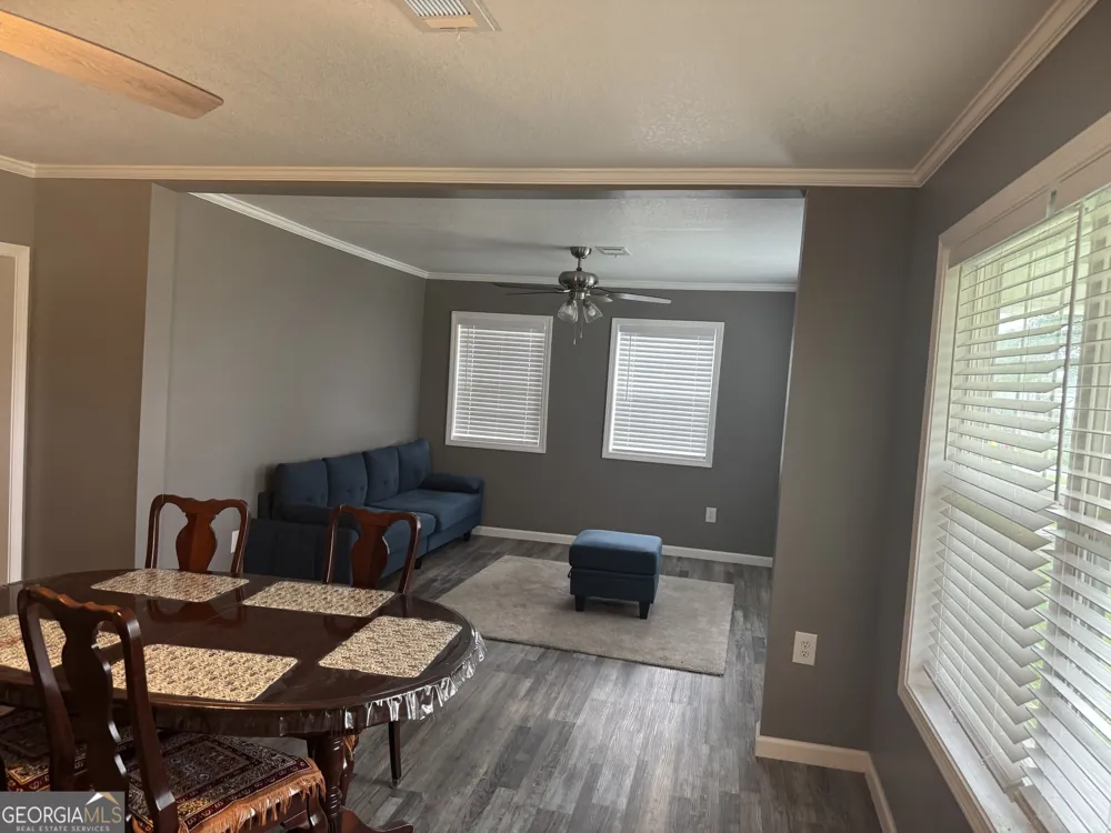 10 Grove ST Hazlehurst, GA 31539
