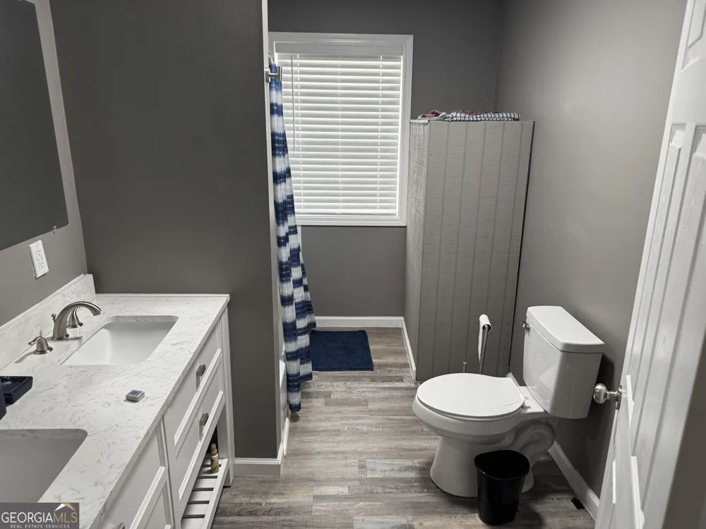 10 Grove ST Hazlehurst, GA 31539